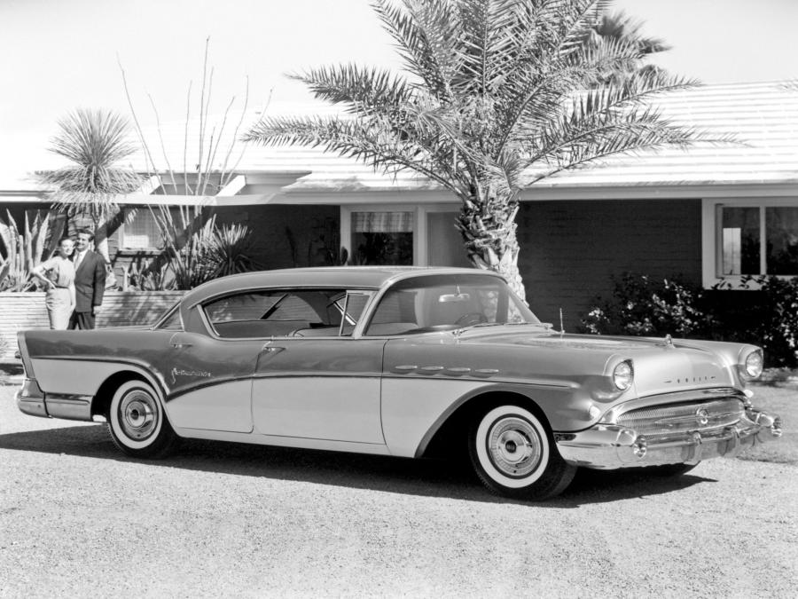 Buick Roadmaster Riviera Hardtop Sedan '1957